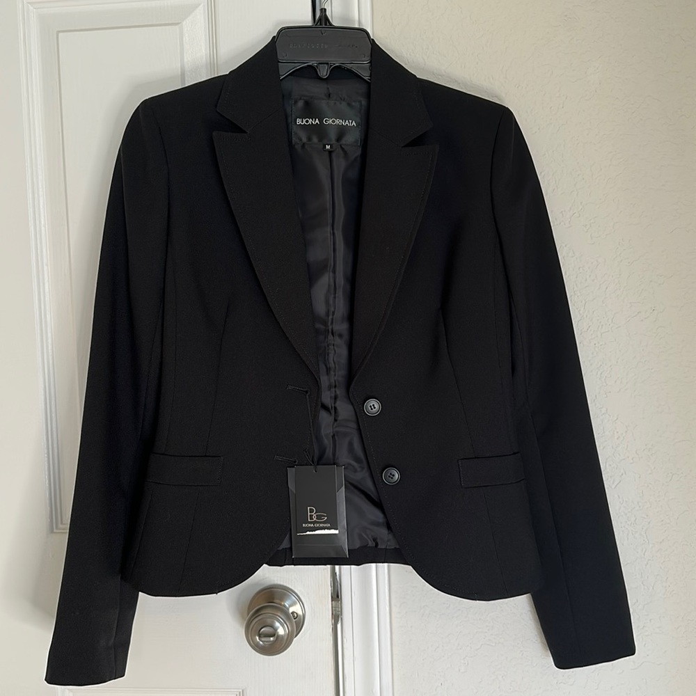 Black Fit Blazer